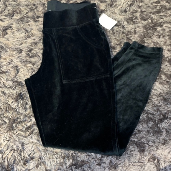 Athleta Velvet Joggers like new condition size Small black - Picture 1 of 7